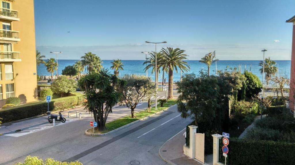 Hotel Royalmar Cagnes-sur-Mer Dış mekan fotoğraf